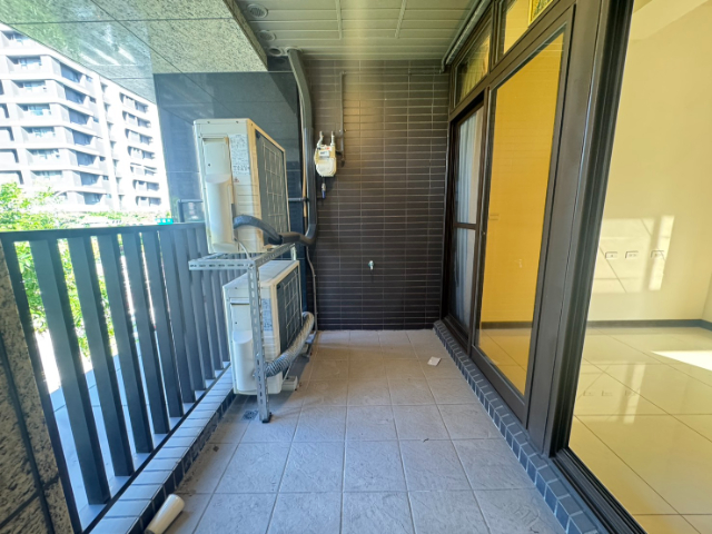 五股買房賣屋神采飛揚金店面,新北市五股區新城六路