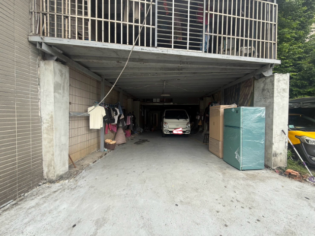 泰山買房賣屋好停車1+2金店面,新北市泰山區泰林路二段