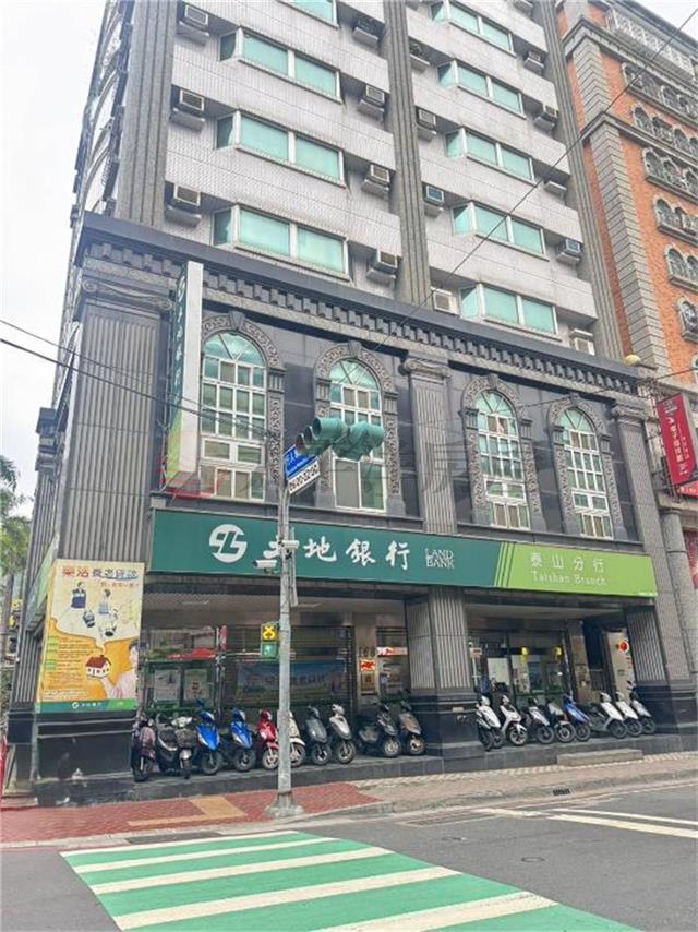 泰山買房賣貴和旁大空間明亮廠辦(工業用),新北市泰山區新北大道六段