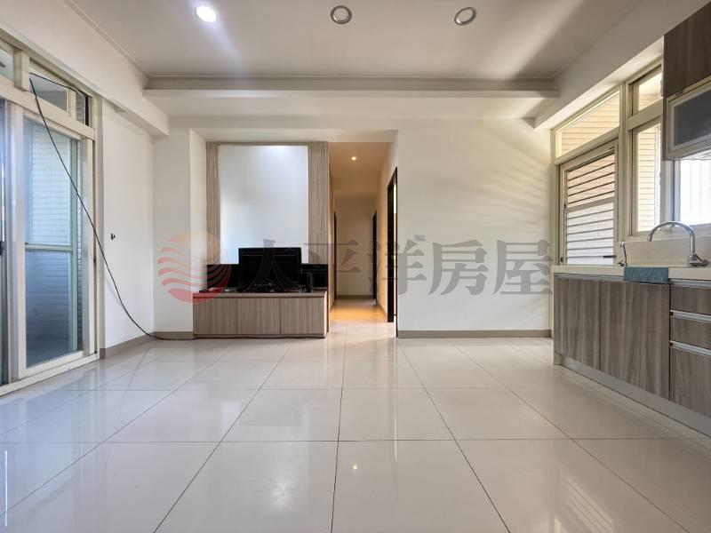 五股買房賣屋新屋齡電梯2+1房美居,新北市五股區自強路