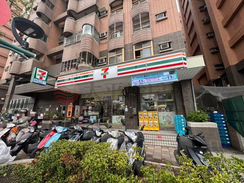 五股買房賣屋新屋齡電梯2+1房美居,新北市五股區自強路