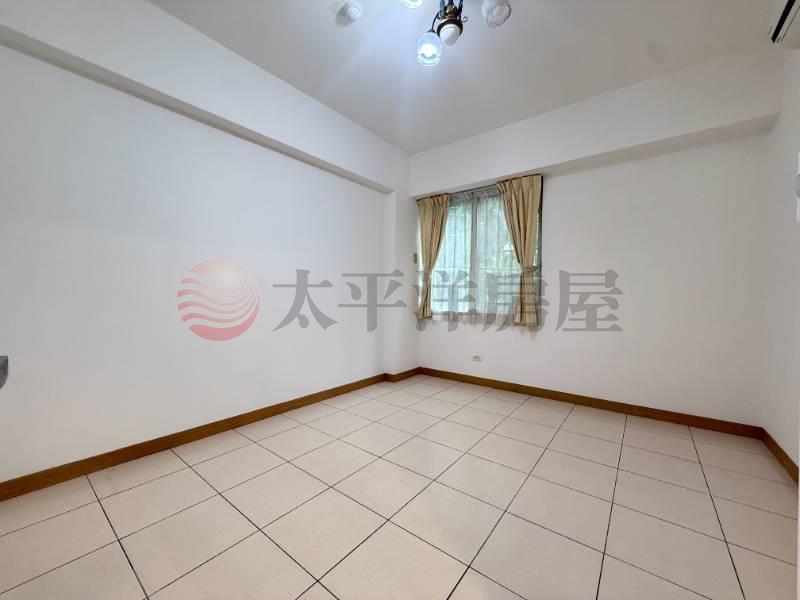 五股買房賣屋低公設前後陽台四房車,新北市五股區西雲路