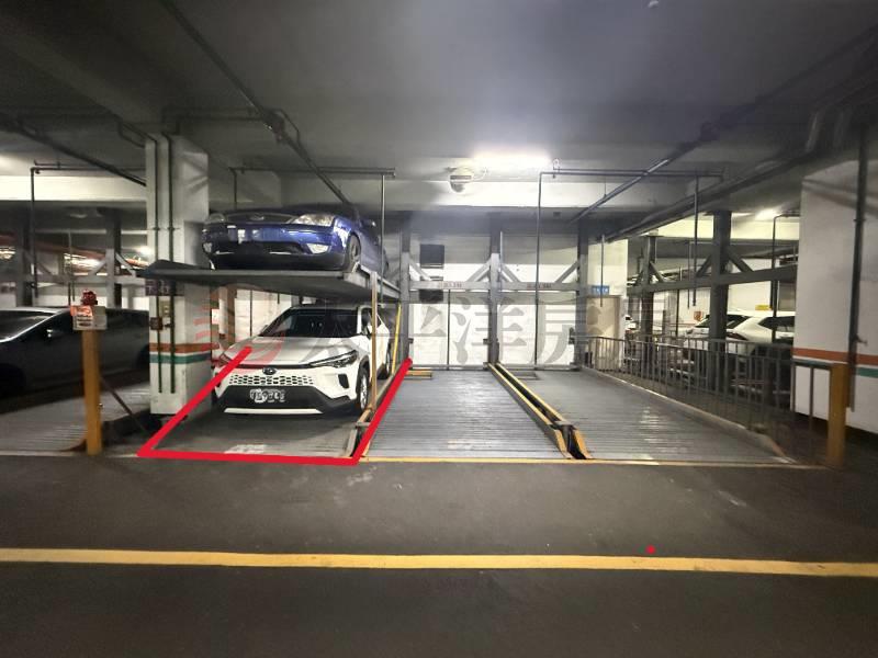 五股買房賣屋低公設前後陽台四房車,新北市五股區西雲路