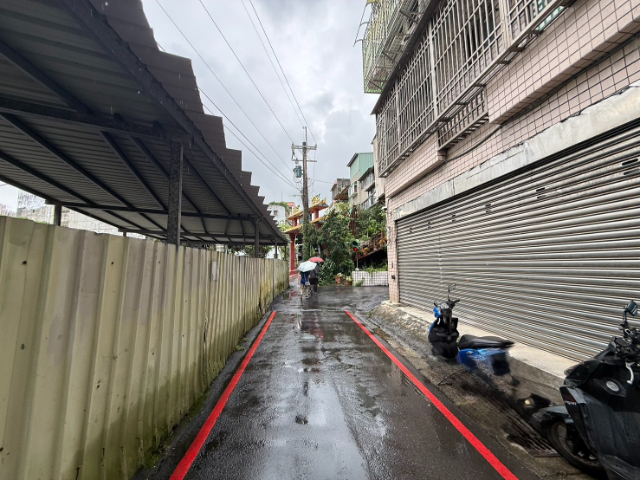 五股買房賣屋御花園大面寬金店面,新北市五股區西雲路