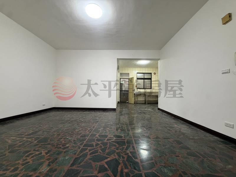 五股買房賣屋好入手稀有公寓,新北市五股區成泰路一段