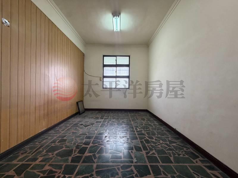 五股買房賣屋正路旁住辦三樓,新北市五股區成泰路一段