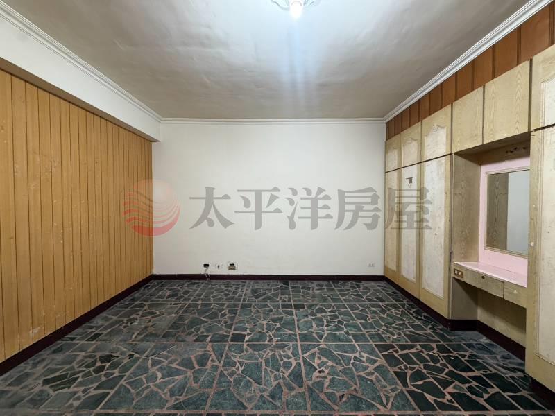 五股買房賣屋正路旁住辦三樓,新北市五股區成泰路一段