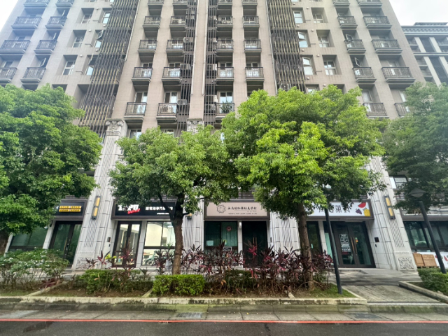 伯爵花園面公園金店面,新北市五股區芳洲六路