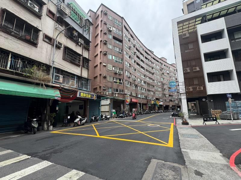 五股買房賣屋學府好入手大套房,新北市五股區水碓路