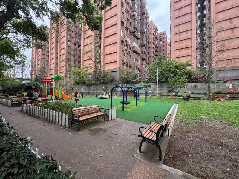 五股買房賣屋學府好入手大套房,新北市五股區水碓路