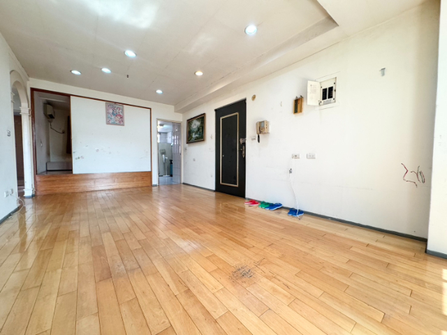 泰山買房賣屋高樓美景邊間三房,新北市泰山區泰林路二段