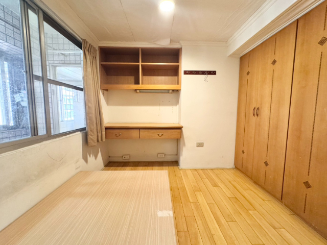 泰山買房賣屋高樓美景邊間三房,新北市泰山區泰林路二段