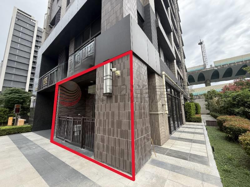 五股買房賣屋運動中心房金店面,新北市五股區成泰路三段