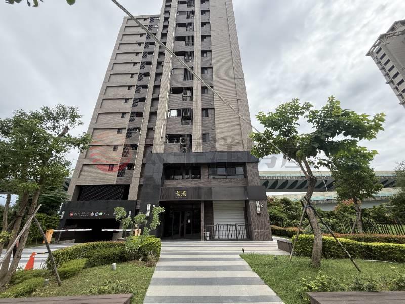 五股買房賣屋運動中心房金店面,新北市五股區成泰路三段