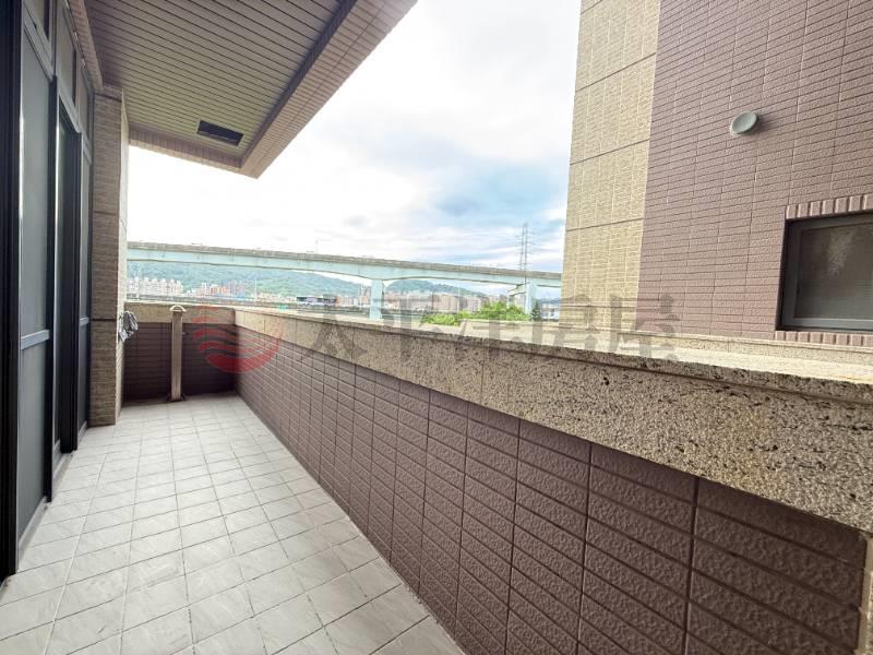 泰山買房賣屋塭仔圳A5企總A,新北市泰山區義東街