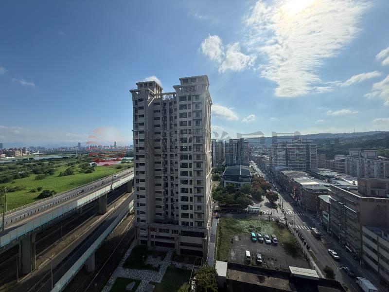 五股買房賣屋景漾邊間明亮景觀美宅,新北市五股區成泰路三段